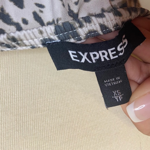 EXPRESS DRESS - Picture 3 of 3